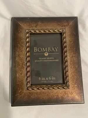 Álbum de fotos de madera Bombay vintage de 4x6" con borde de cuerda decorativo Foto 1 de 4