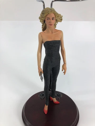 Neca Frank Miller Sin City Goldie Color Version Action Figure 2005 Cover