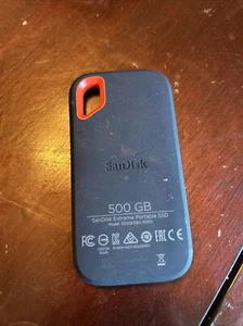 SanDisk Extreme 500GB USB-C Portable External SSD (SDSSDE60-500G) - Picture 1 of 2
