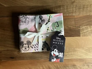 Disney Mickey Mouse 100% Cotton Fabric Fat Quarter 4 Pack Bundle - Picture 1 of 5