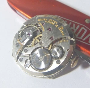 1940s Gruen Veri-Thin Gents 15 Jewels Caliber 421 Movement & Barrel Dial 4 Parts - Picture 1 of 8