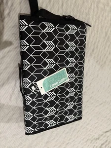 Baby changing travel mat ( foldable) - Picture 1 of 3