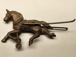 Antiguo caballo de correr de hierro fundido - pieza para carro tirado por caballos - Imagen 1 de 3