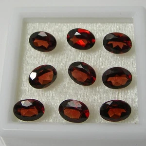 Natural Oval 8x6mm Dark Red Garnet Loose Gemstone, 1.27 carats, Qty 1 piece - Picture 1 of 13