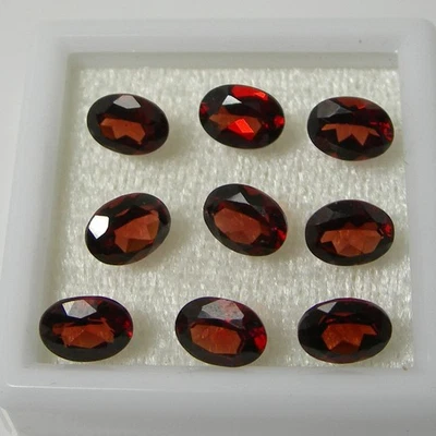 Natural Oval 8x6mm Dark Red Garnet Loose Gemstone, 1.27 carats, Qty 1 piece - Image 1 of 4