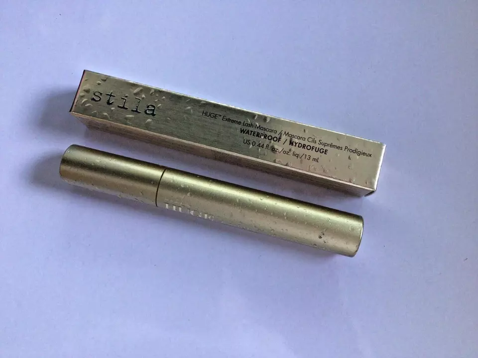 New Stila Huge Extreme Lash Waterproof Black Mascara 13ml ( Authentic ) RRP £24