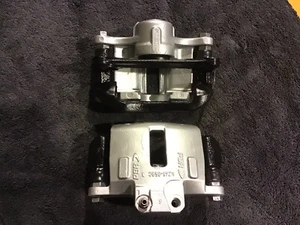 Mitsubishi Magna TR TS TE TF TH TJ TL Rear Brake Calipers - Picture 1 of 5