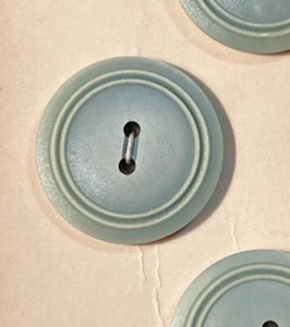 Vintage Vogue Original Plastic Buttons Lt. Blue 2 Hole 7/8" 3 on Card Holland - Picture 1 of 4