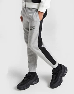 Nike NSW Hybrid Joggers kids large 12-13yrs Tracksuit Pants Trousers bottoms - Picture 1 of 10