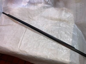FIAT PUNTO 2013 3DR DRIVERS DOOR OUTER PANEL BLACK WEATHER SEAL MINT CONDITION - Picture 1 of 13