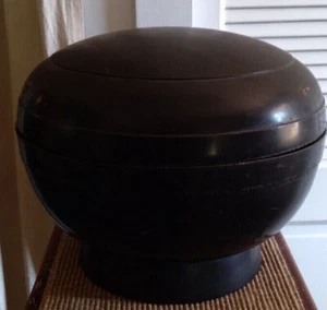 LARGE WOODEN LIDDED BOWL, ANTIQUE JAPANESE, Bean Confectionery, "Manju-Bitsu" - Picture 1 of 7