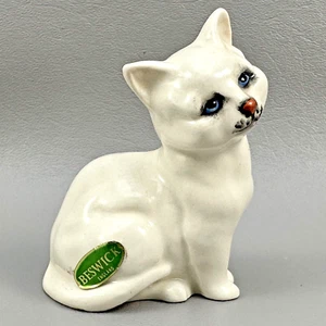 Beswick England Katzenfigur weiß sitzendes Kätzchen blau Augen Original Aufkleber Vintage - Bild 1 von 14