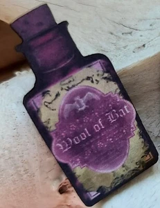 Broche prendedor BOTELLA POCIÓN LANA DE MURCIÉLAGO hecho a mano - Imagen 1 de 1