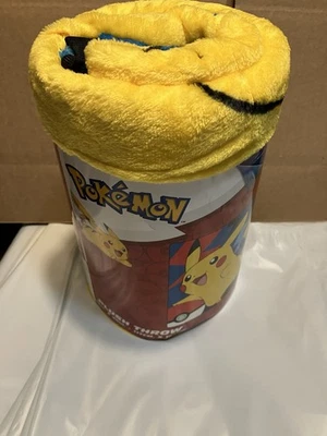 POKEMON PIKACHU PLUSH SILK THROW 46" X 60" NINTENDO - Image 1 of 3