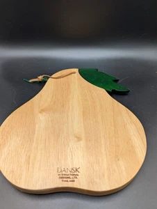 Tabla de cortar Dansk de madera maciza en forma de pera - Imagen 1 de 3