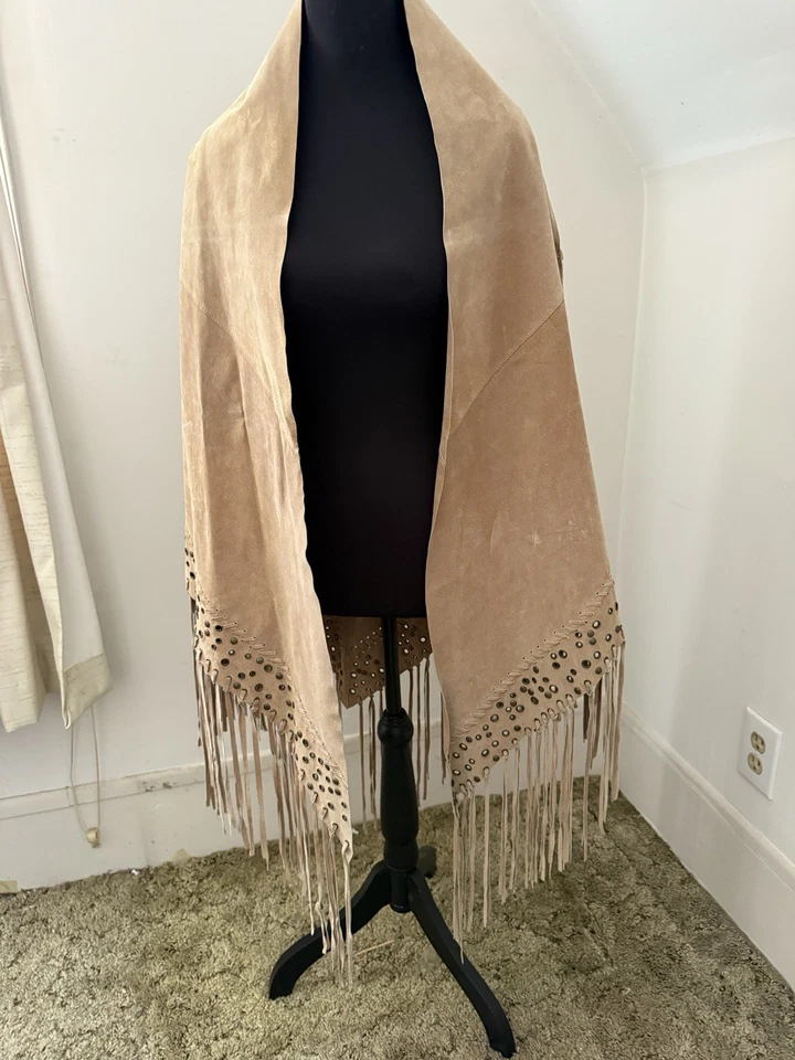 Nuevo chal/poncho Newport News de cuero/gamuza con flecos Foto 1 de 4