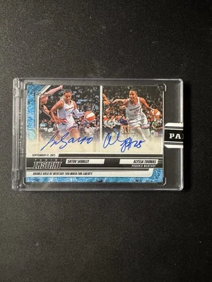 SATOU SABALLY/ALYSSA THOMAS 2025 PANINI INSTANT WNBA #296 WATER /10 AUTO - Image 1 of 2