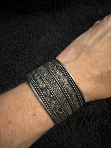 Vintage Wide Cuff Cable Bracelet Silver Tone No Markings D12 - Picture 1 of 8