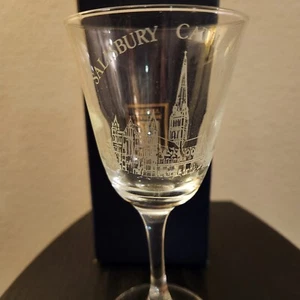 NEW ENGRAVED SALISBURY CATHEDRAL SHERRY GLASS MICHAEL VIRDEN ROYAL SCOT CRYSTAL - Picture 1 of 11