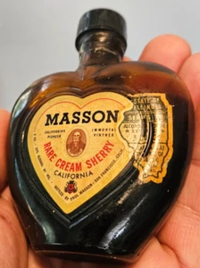 MASSON Vacío Raro Crema Jerez Forma de Corazón Vidrio 1/10 Botella Masson lo fieltró - Imagen 1 de 3