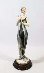 Giuseppe Armani "VICTORIA" #525 C 1998 EVENT FIGURINE - Picture 1 of 1