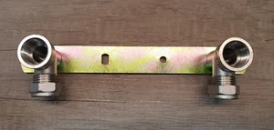 SHOWER CONCEALED FIXING FITTING WALL PLATE KIT 15mm x 1/2" FI Female Iron TAS - Picture 1 of 3