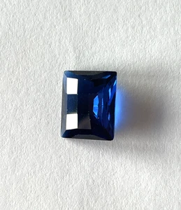 IBERMONEDA| GEMA. Zafiro azul 5,5ct 1.1gr. Facetada 25 caras, rara así. Bellísim - Imagen 1 de 3