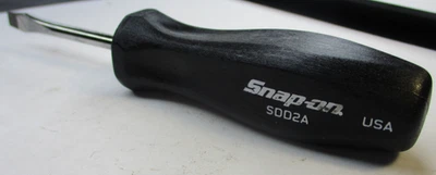 Snap on SDD2A Negro Mango Duro 3/16 Plano/Ranurado 3" Hoja Destornillador EE. UU. Nuevo Foto 1 de 3