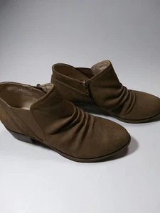 Bootie Ankle boot by Life Stride Women's Flex Comfort Size 6M Light Brown New - Picture 1 of 7