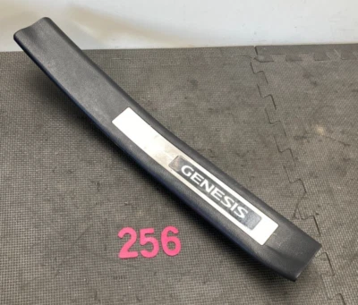 Placa de ajuste de alféizar de puerta trasera para pasajero Hyundai Genesis 09-14 OEM 85885-3M000 Foto 1 de 4