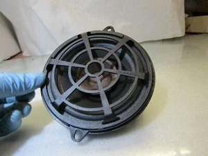 Renault Megane Scenic 2 mk2 rear door card speaker 8200439474 - Picture 1 of 6