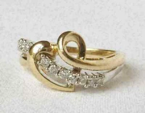 2Ct Round Lab-Created Diamond Heart Women's Wedding Ring 14K Yellow Gold Plated - Picture 1 of 6