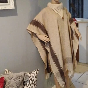 Vintage 70's hand knit wool blanket poncho cape Boho Hippie - Picture 1 of 13