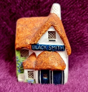 Vintage Philip Laureston - Blacksmith - No 709 Pottery Miniature Village England - Picture 1 of 4