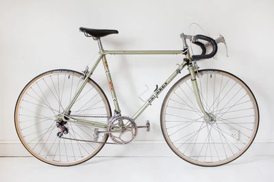 🇫🇷 Vélo de course Peugeot P10 kaki - 56cm - 1975 vintage racing - Photo 1/4