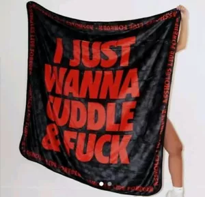 A$$holes Live Forever ALF Linda Finegold Wanna Cuddle Red Black Fleece Blanket - Picture 1 of 3