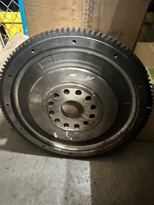 GENUINO NUEVO OEM CUMMINS ISX VOLANTE 3680921R Foto 1 de 4