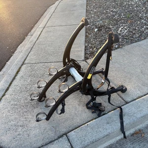 Portabicicletas Saris Bones 3 Maleteros para Montaje con Correa de Coche 3 Bicicletas Negro - Imagen 1 de 18