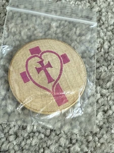 FICHA DE MADERA CRUZ EN MI BOLSILLO - Imagen 1 de 2
