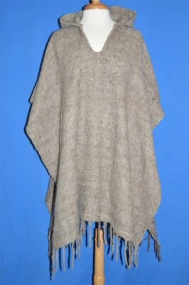 PONCHO DE LANA GRIS MUJER VINTAGE AÑOS 70 ABRIGO MANTA CON CAPUCHA 40 PULGADAS LARGO Foto 1 de 4