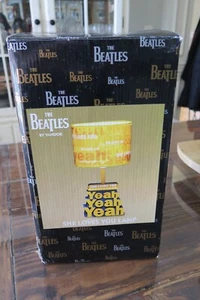 THE BEATLES SHE LOVES YOU YEAH YEAH YEAH LAMPE IN BOX 2001 APPLE CORPS SEHR SELTEN - Bild 1 von 17