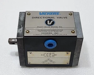 VICKERS 590423 DG2S4 012A 52 Directional Valve - Picture 1 of 7