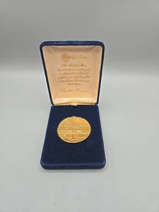 Ronald Reagan, Medal of Merit Commemorative Coin / Medal With Box Republican. - Picture 1 of 5