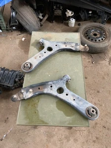 2014-2019 Kia Soul Front drives Passenger Side Lower Control Arm 54501-B2000 OEM - Picture 1 of 10