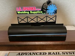 I. C. SPARKS WELDING SUPPLY - ANIMATED NEON SIGN - HO Scale - PLUG-N-PLAY - NEW - Picture 1 of 10