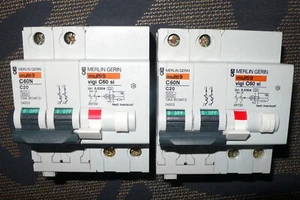 DISJONCTEUR DIFFERENTIEL 20A 30mA TYPE A et SI, MERLIN GERIN 2P PROTEGE 20AMPERE - Bild 1 von 4