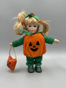 Vintage Spooky Hollow Tiny Treasures Patricia Kürbis 8,5" Halloween Puppe - Bild 1 von 7