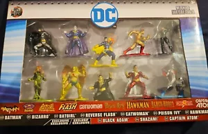 DC Nano Metalfigs pressofuso confezione da 10 bizzarro flash inverso statuetta Hawkman Batgirl - Foto 1 di 18