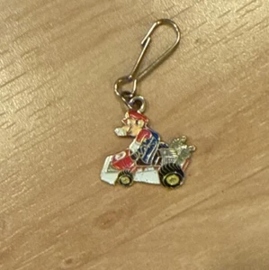 Mario Cart Zipper Pull/ Metal Charm - Imagen 1 de 2