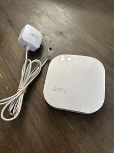 Eero B010001 Pro 2nd Generation Tri-Band AC Home Mesh Wifi Router w/ adapter - Picture 1 of 8